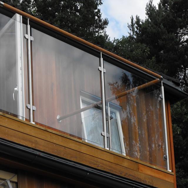 Wood And Glass Staircase Railing